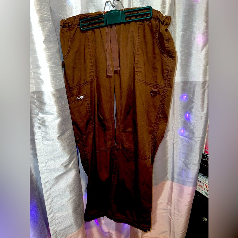 Koi scrubs